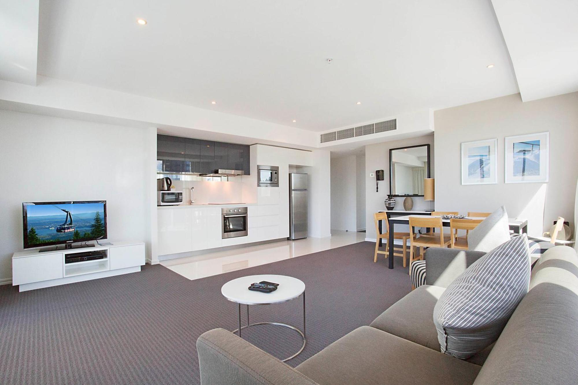 Number 1 H Residences - Wifi, Parking & More By Gold Coast Holidays Buitenkant foto