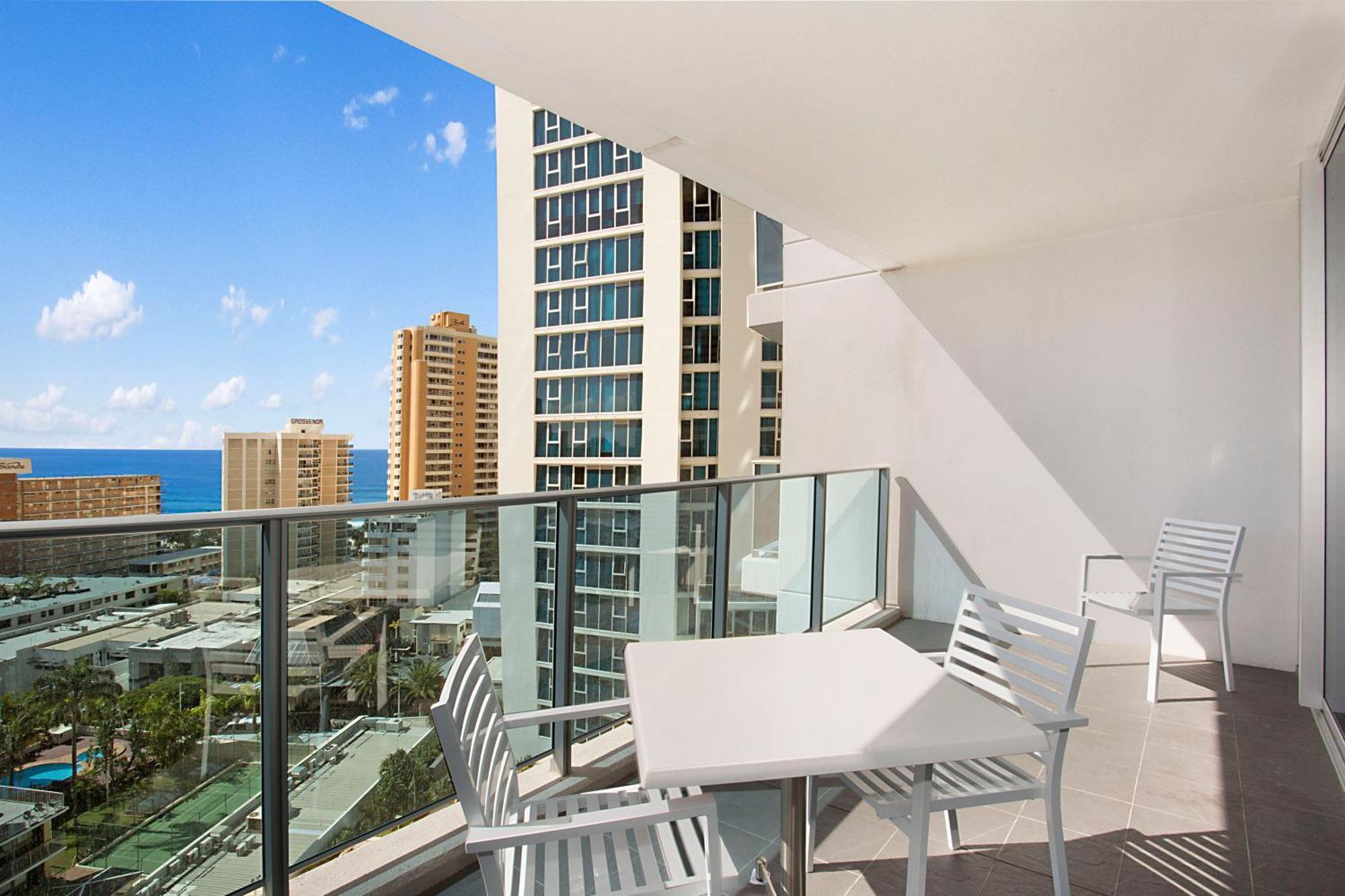 Number 1 H Residences - Wifi, Parking & More By Gold Coast Holidays Buitenkant foto