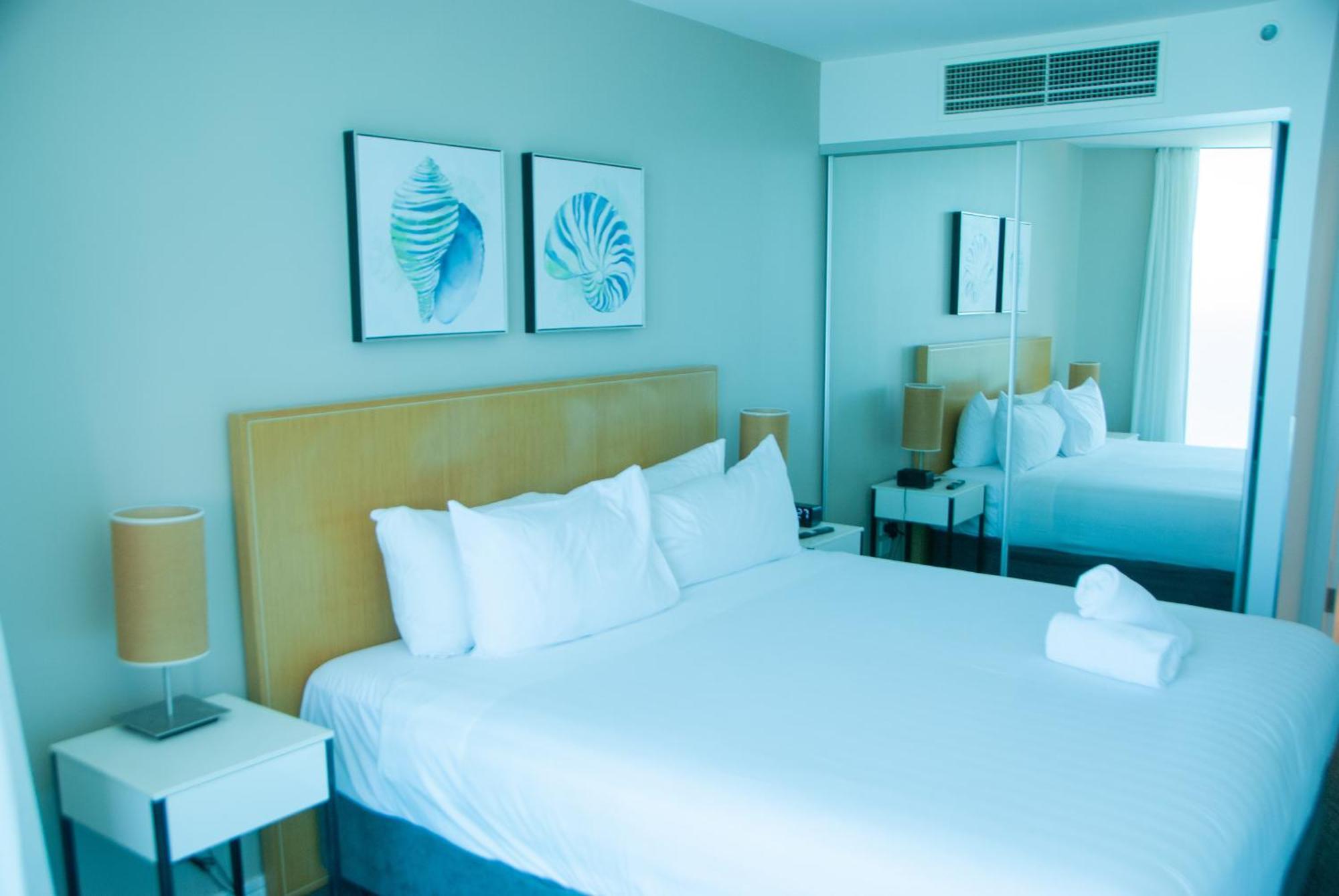 Number 1 H Residences - Wifi, Parking & More By Gold Coast Holidays Buitenkant foto