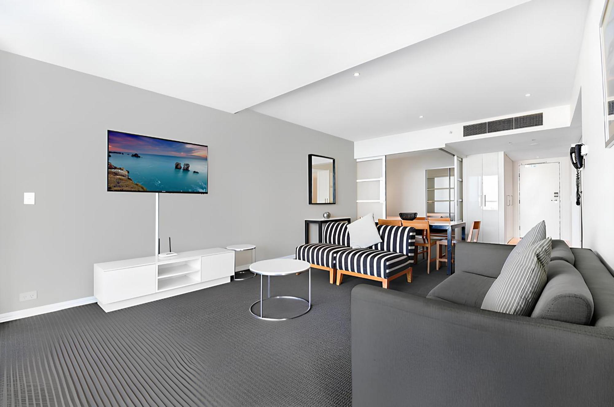 Number 1 H Residences - Wifi, Parking & More By Gold Coast Holidays Buitenkant foto