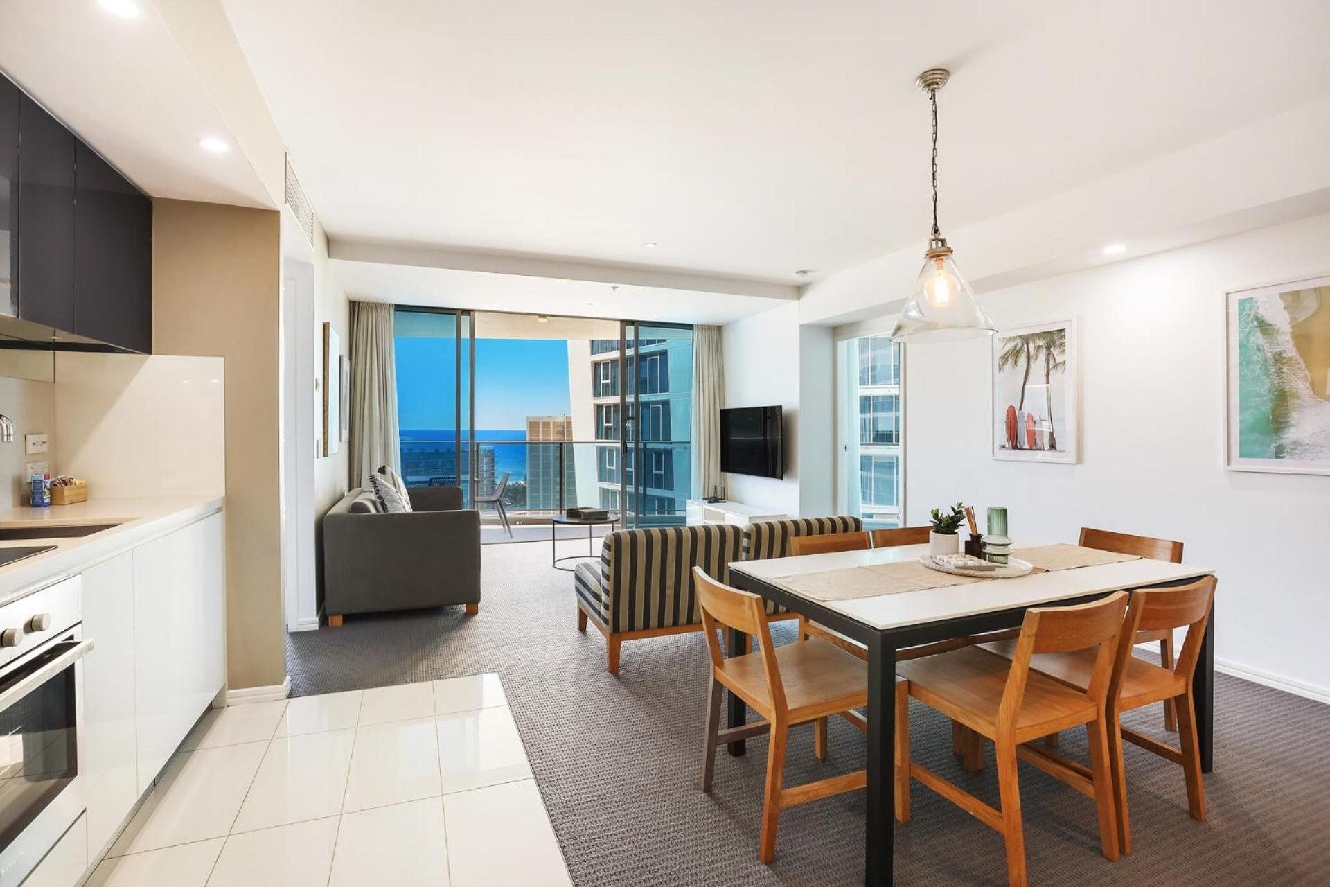 Number 1 H Residences - Wifi, Parking & More By Gold Coast Holidays Buitenkant foto