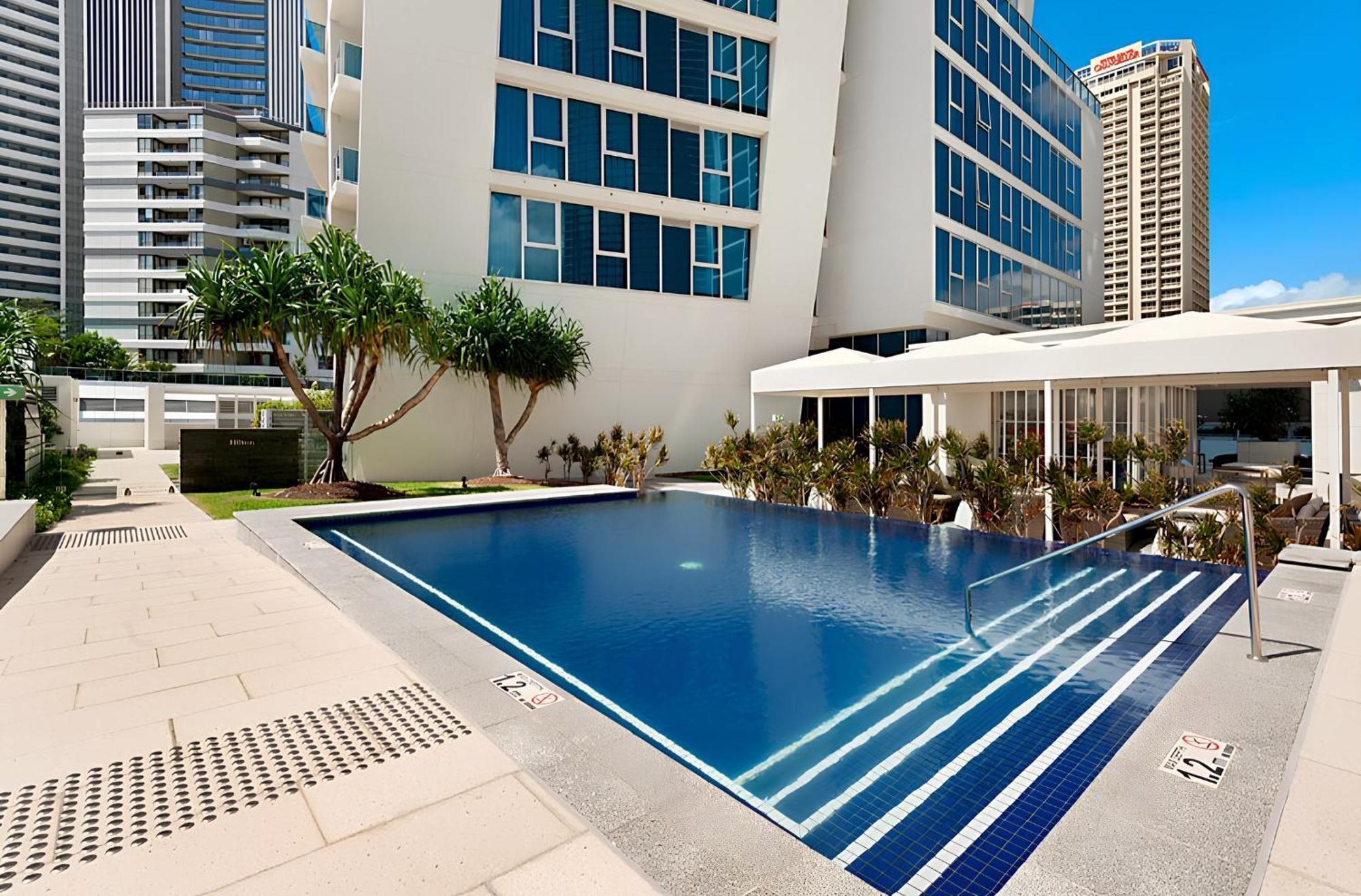 Number 1 H Residences - Wifi, Parking & More By Gold Coast Holidays Buitenkant foto