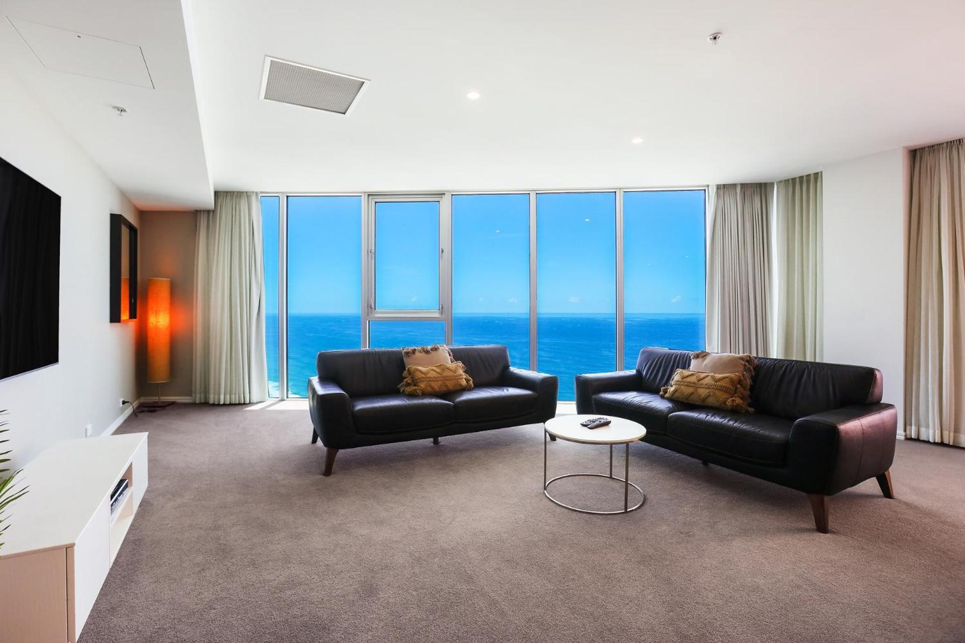 Number 1 H Residences - Wifi, Parking & More By Gold Coast Holidays Buitenkant foto