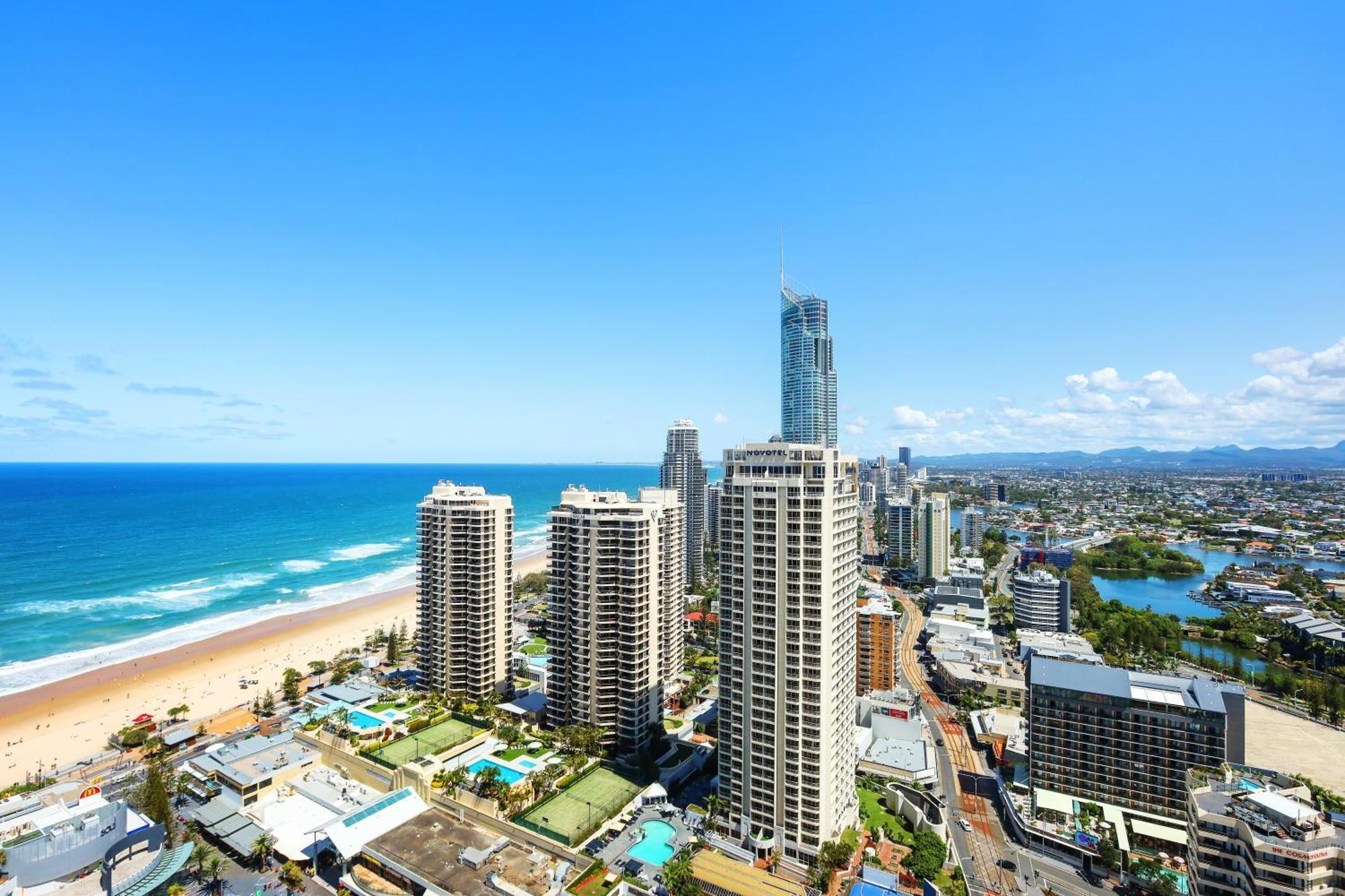 Number 1 H Residences - Wifi, Parking & More By Gold Coast Holidays Buitenkant foto