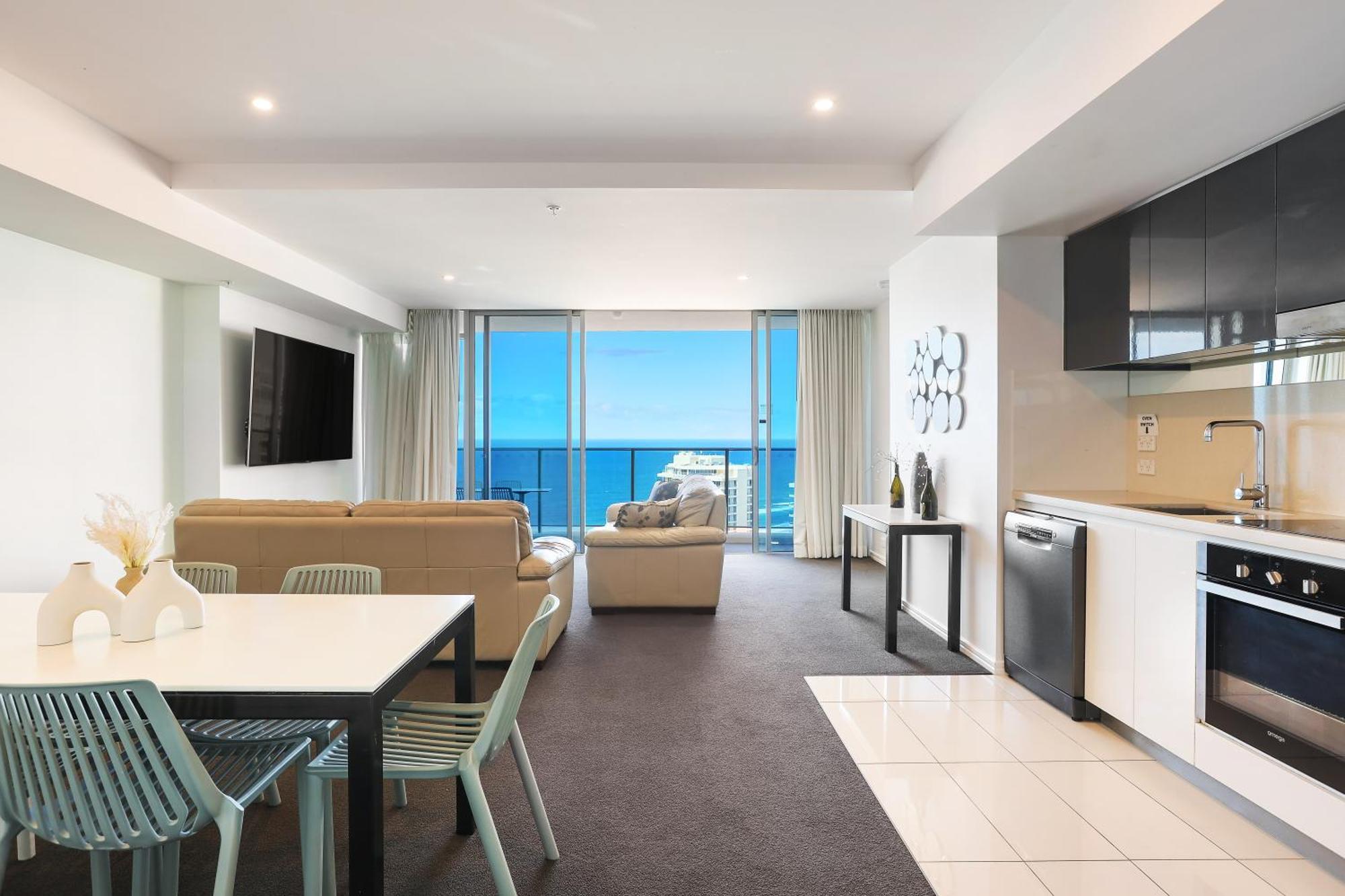 Number 1 H Residences - Wifi, Parking & More By Gold Coast Holidays Buitenkant foto