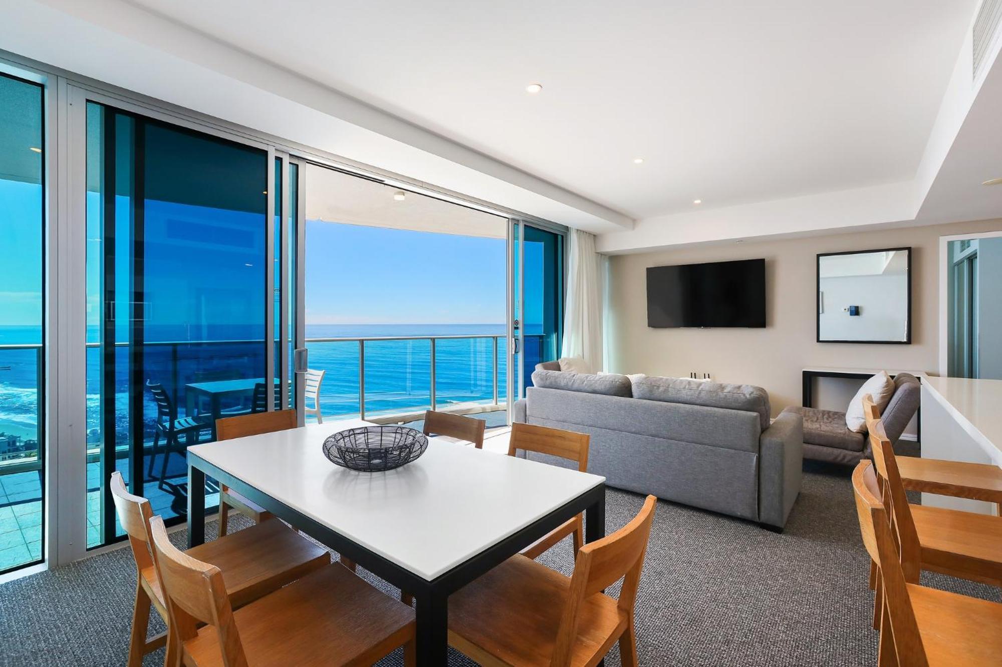 Number 1 H Residences - Wifi, Parking & More By Gold Coast Holidays Buitenkant foto