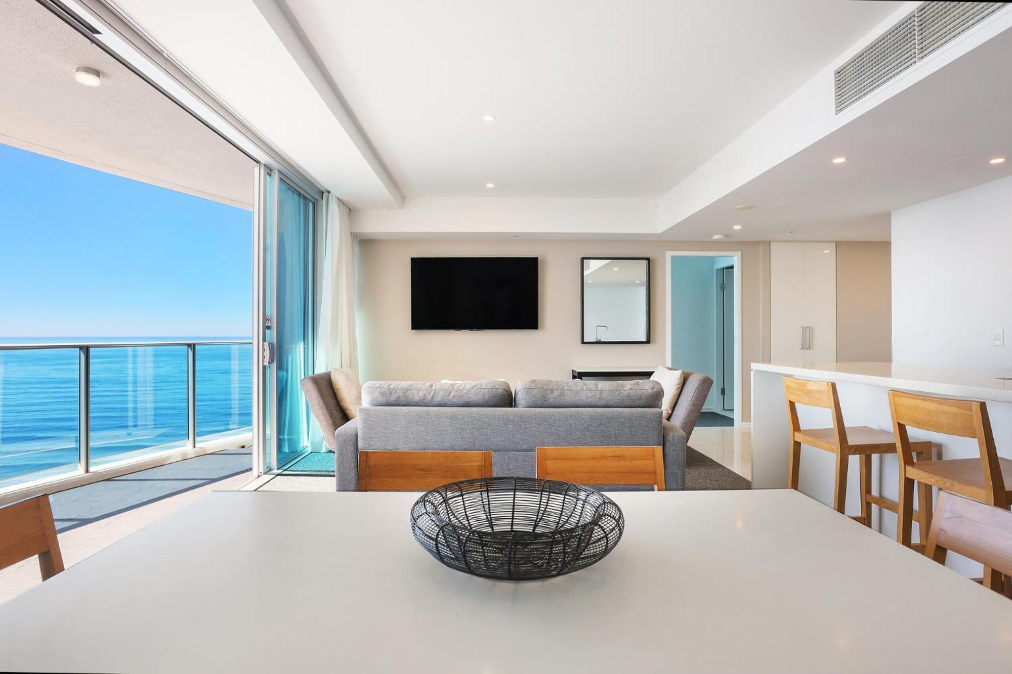 Number 1 H Residences - Wifi, Parking & More By Gold Coast Holidays Buitenkant foto