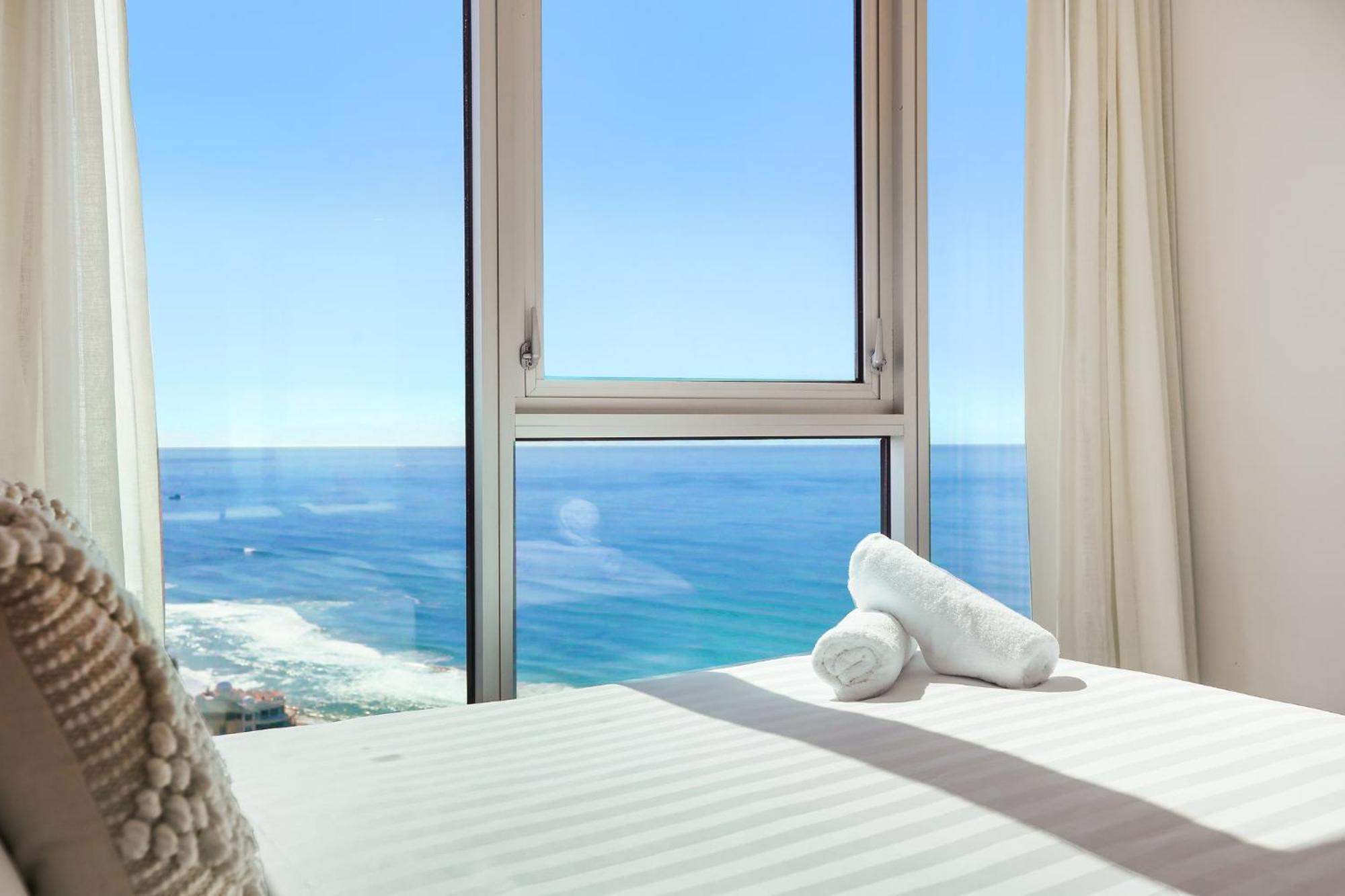 Number 1 H Residences - Wifi, Parking & More By Gold Coast Holidays Buitenkant foto